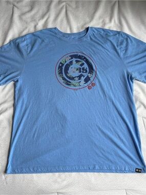 MLB Chicago Cubs Floral Logo Blue T-Shirt Men’s Size Large by Hurley ‘47